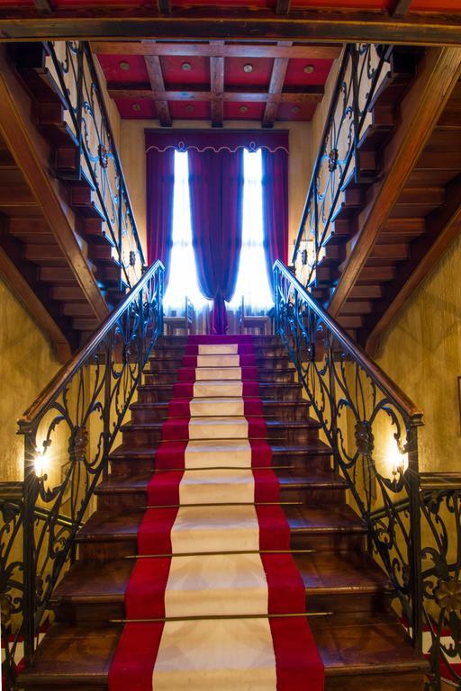 בוסטו Hotel I Due Foscari מראה חיצוני תמונה