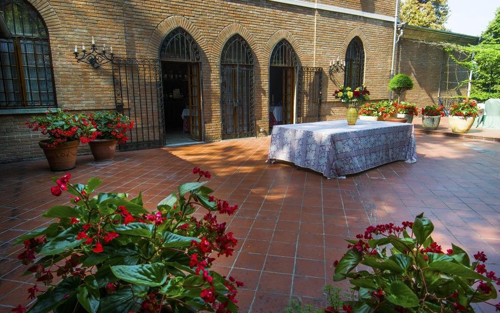 בוסטו Hotel I Due Foscari מראה חיצוני תמונה